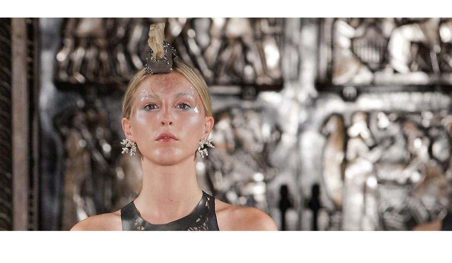 Cass Jewellery and Silversmithing graduate Jekaterina Atarinove joins Mariana Jungmann for London Fashion Week Show