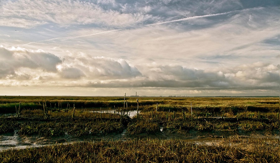 A landscape photograph by Simon Fowler.