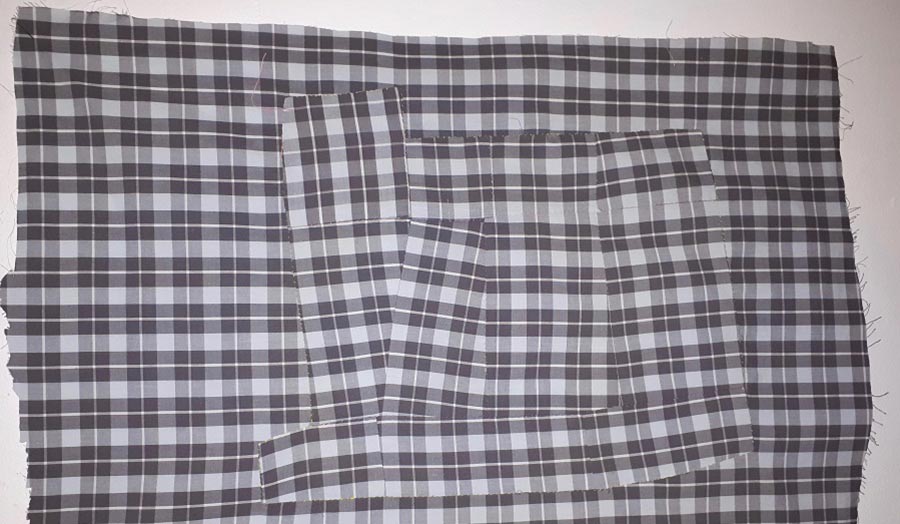 A spread cloth with chequered pattern