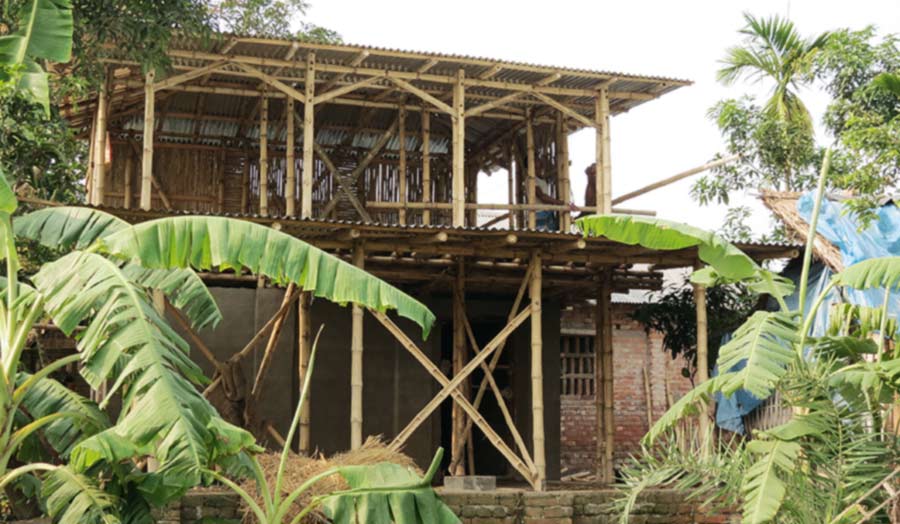 Nobu Para, showing bamboo construction 