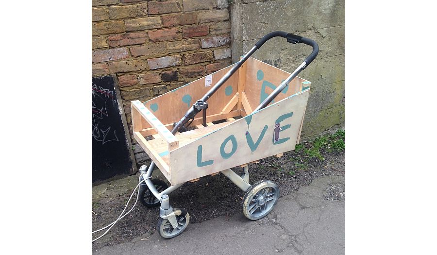 Photo image of a trolley with text 'I Love Painting Things'