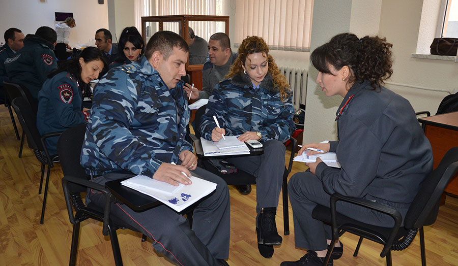 Geneva armed forces in training