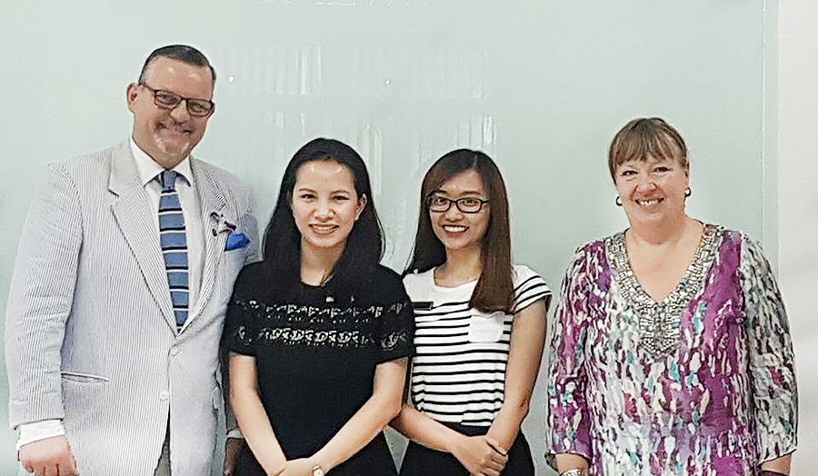 Dr Simon Jones and Dr Wendy Bloisi Visit Hanoi 