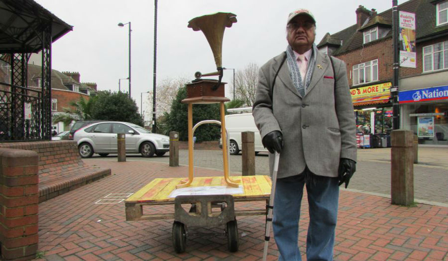 Gramophone Juke Box Made in Hayes Action Day by Helio Santos Cass Projects