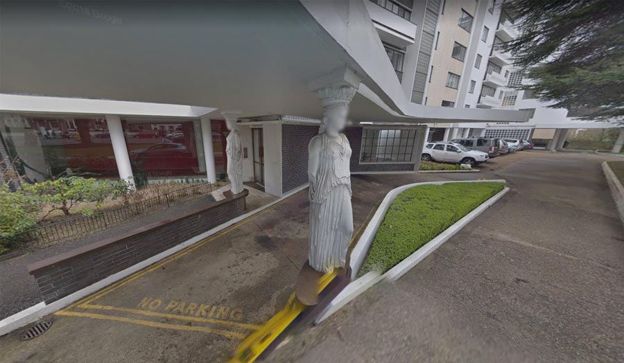 Google Street View of Lubetkin's High Point 1