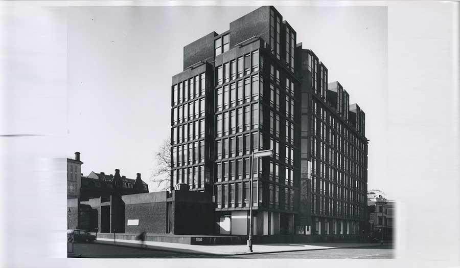 Black and white photo of Royal College of Art