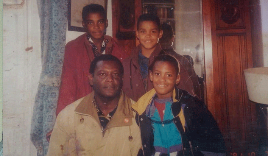 Henry Thomas with his sons