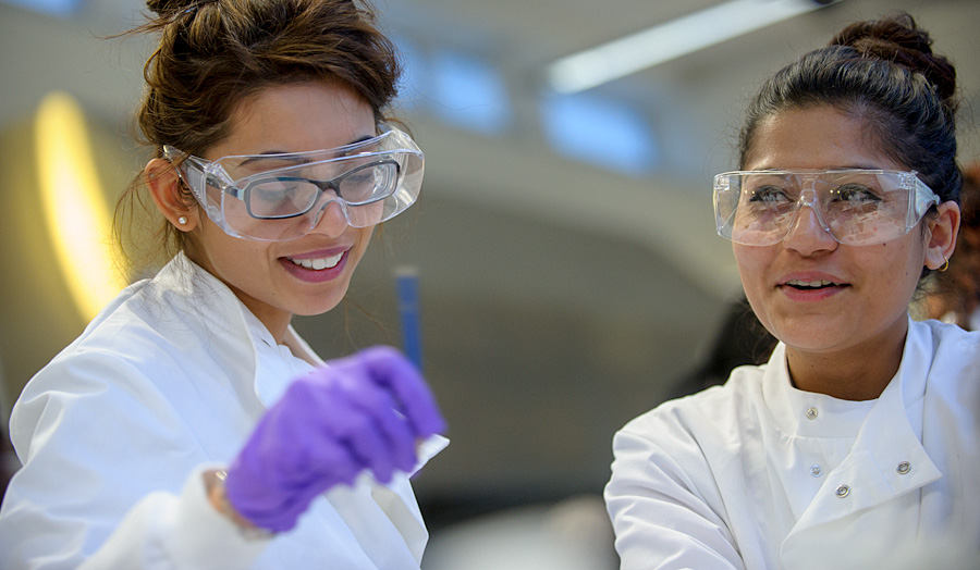 two female students working in a lab