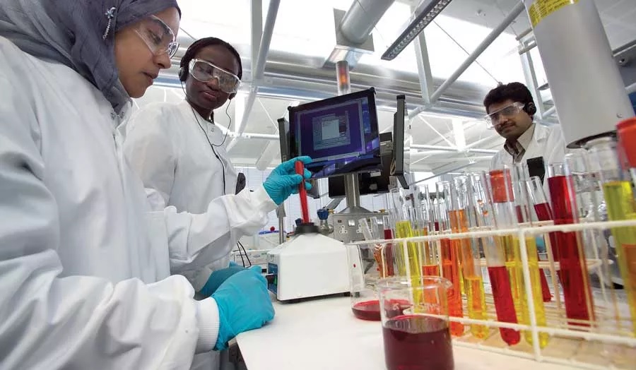 students working in a science lab