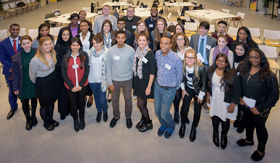 2015/16 interns stand together for a photo