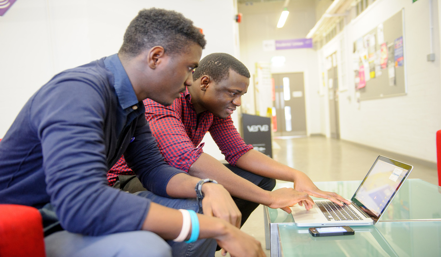 Online and distance learning courses - London Metropolitan University